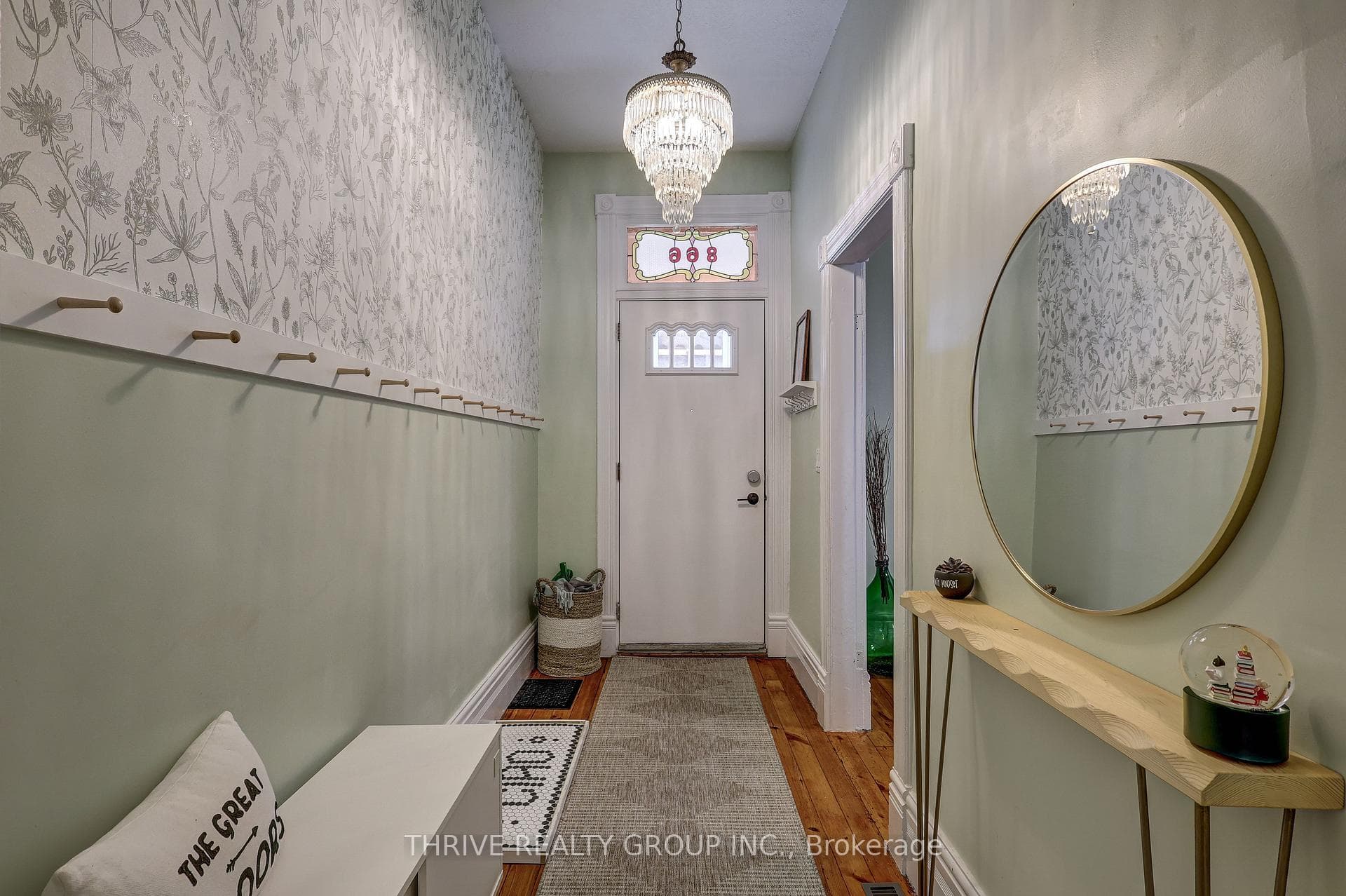 866 William Street photo 8