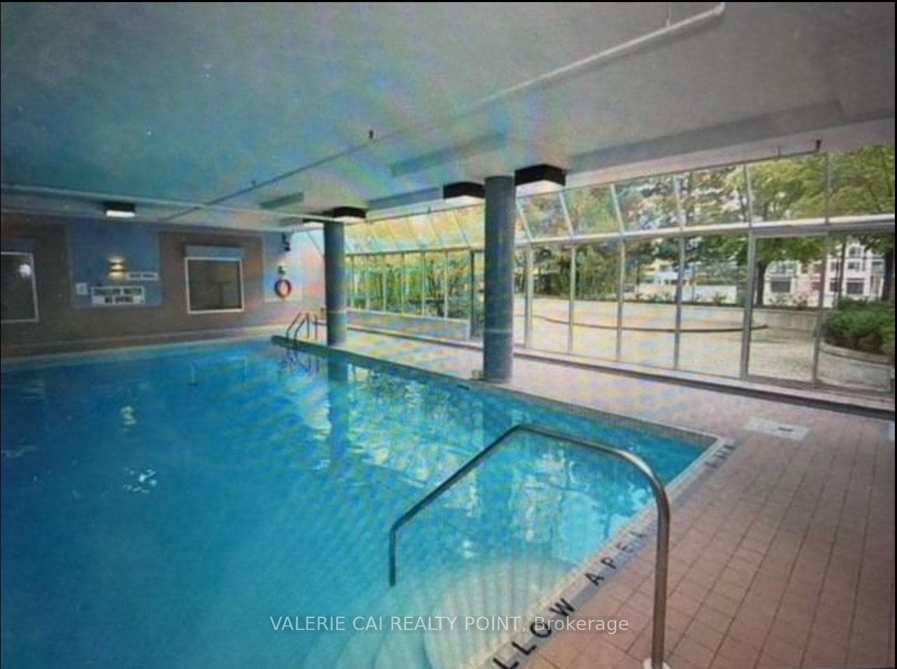 265 Enfield Place Unit 709 photo 14