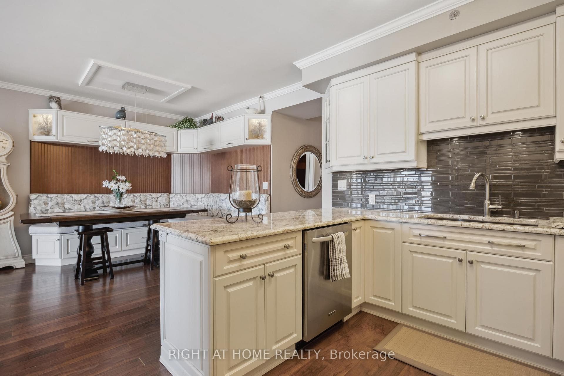 171 Shanly Street Unit 505 photo 8