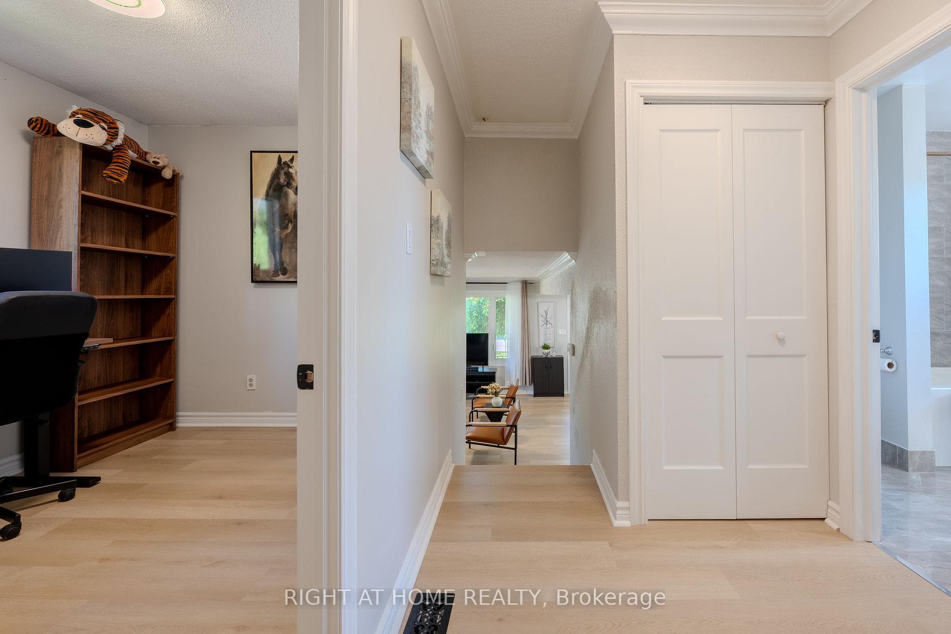 80 Chilton Drive photo 18