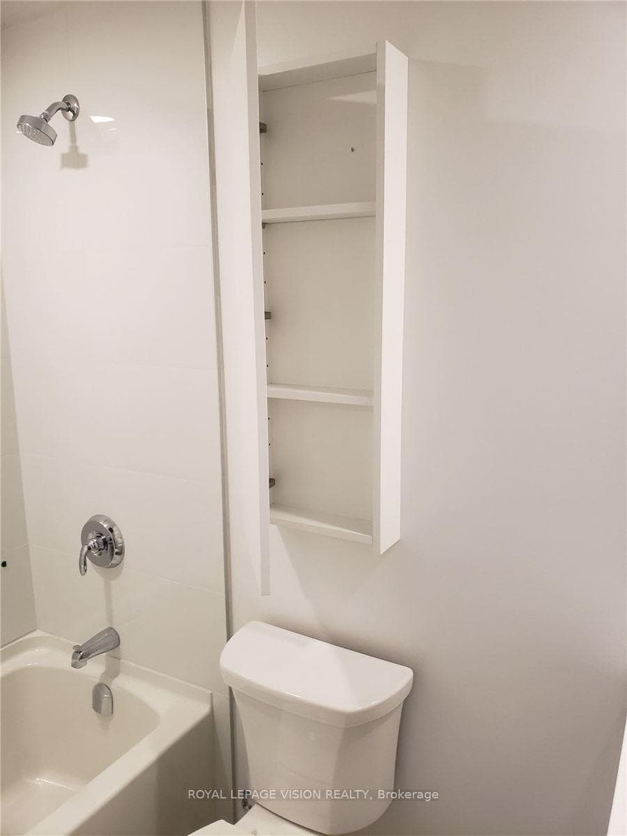 20 O' Neill Road Unit 812 photo 12