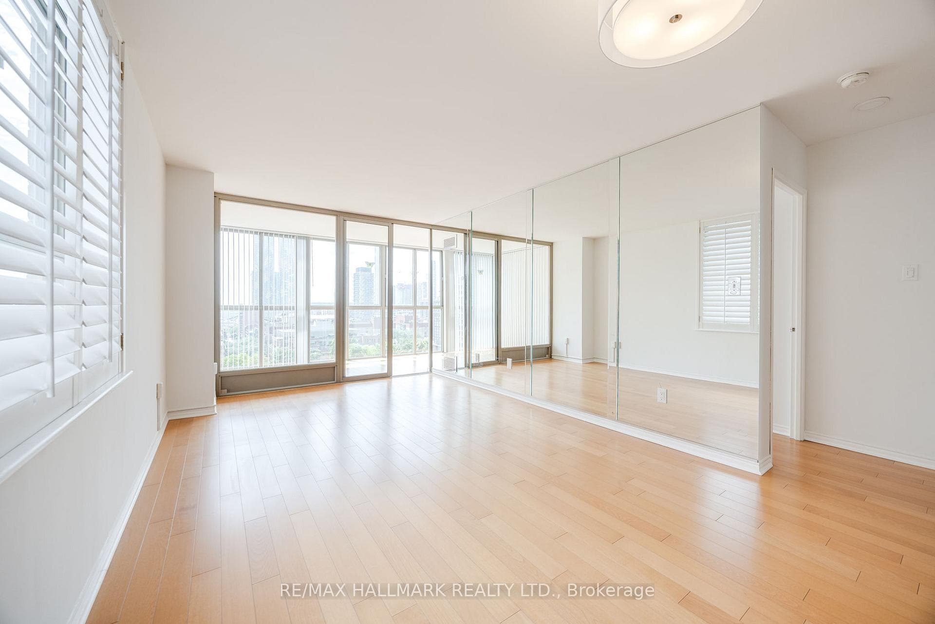 95 Lombard Street Unit 1202 photo 12