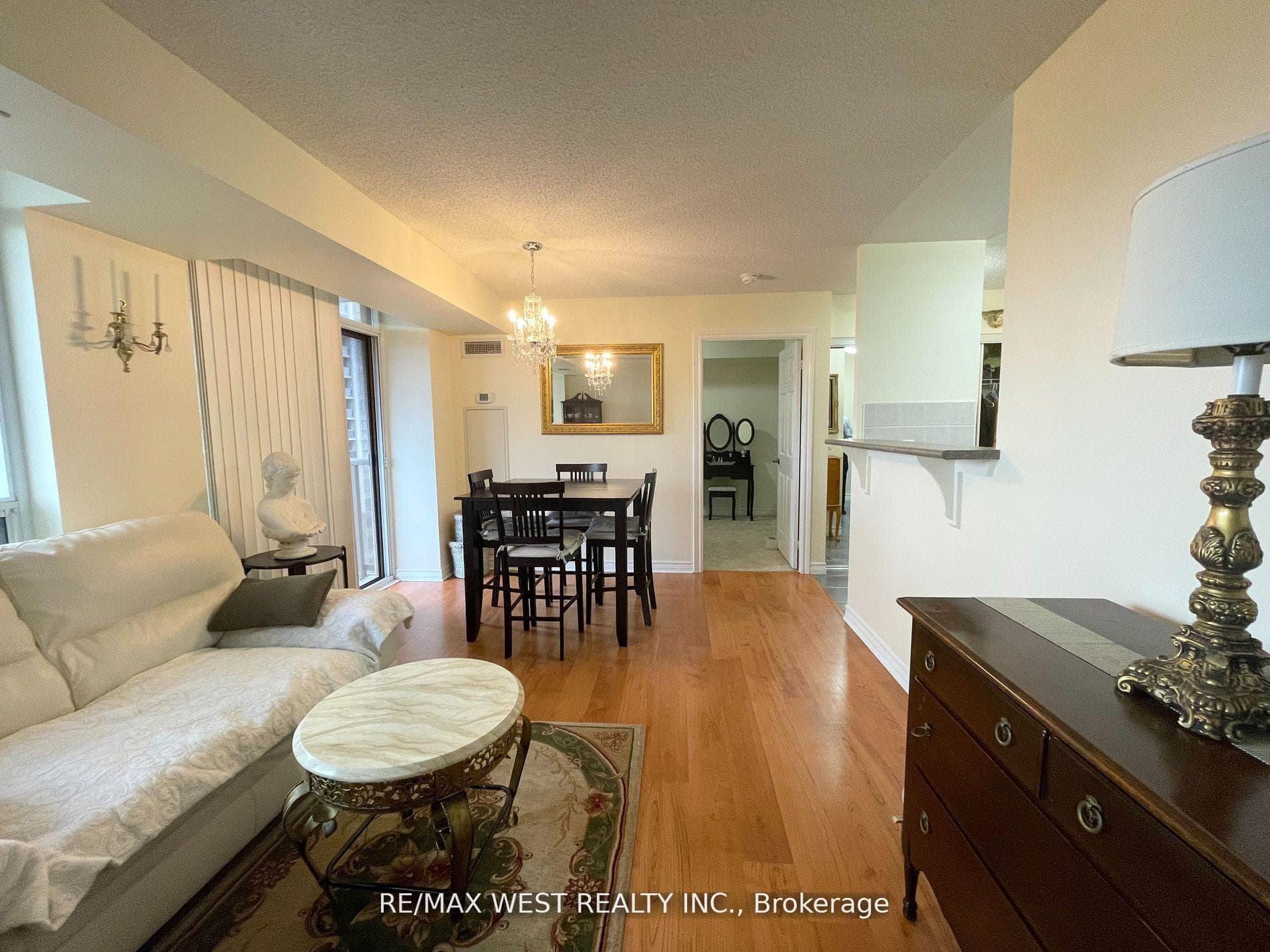 710 Humberwood Boulevard Unit 806 photo 14
