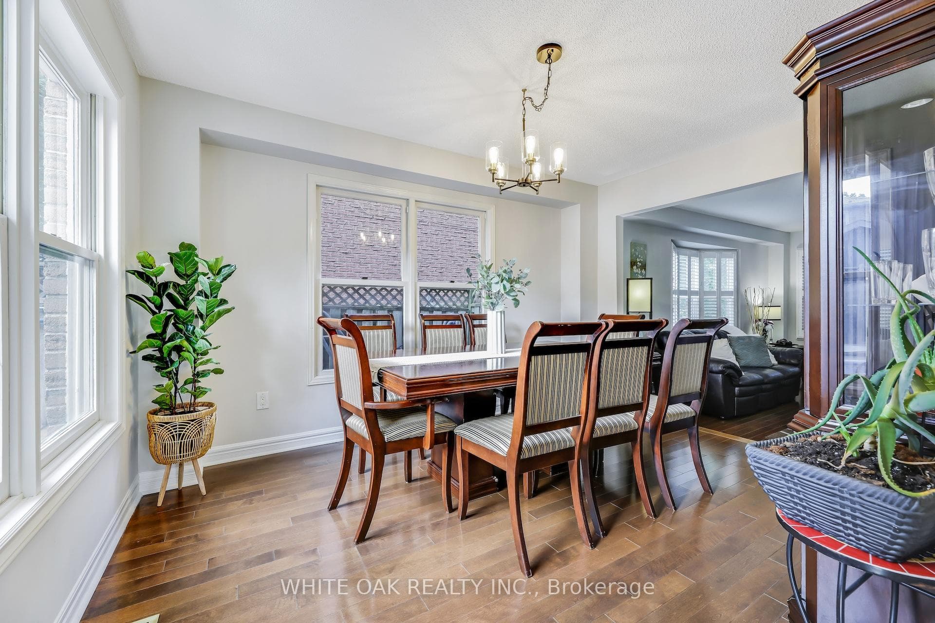 10 Radford Drive photo 8