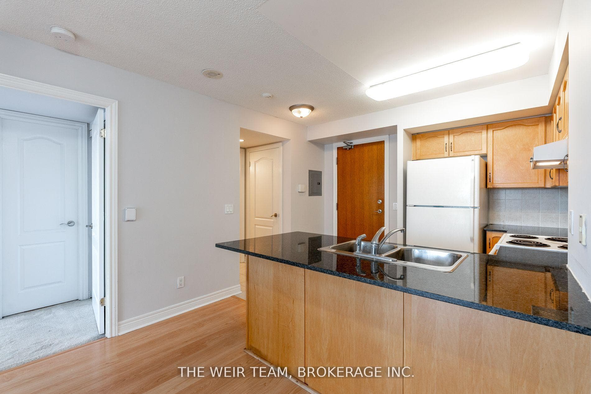 60 Disera Drive Unit 608 photo 6