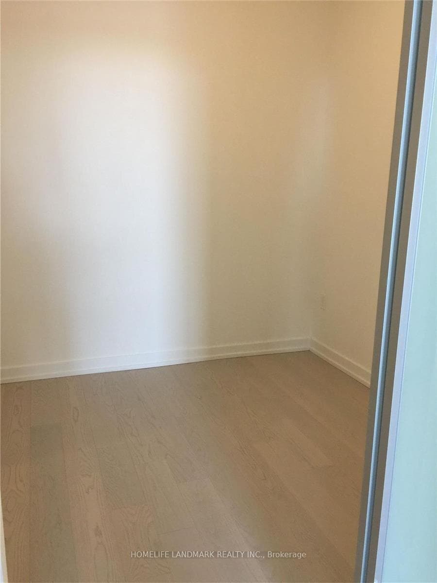 1 Yorkville Avenue Unit 1905 photo 15