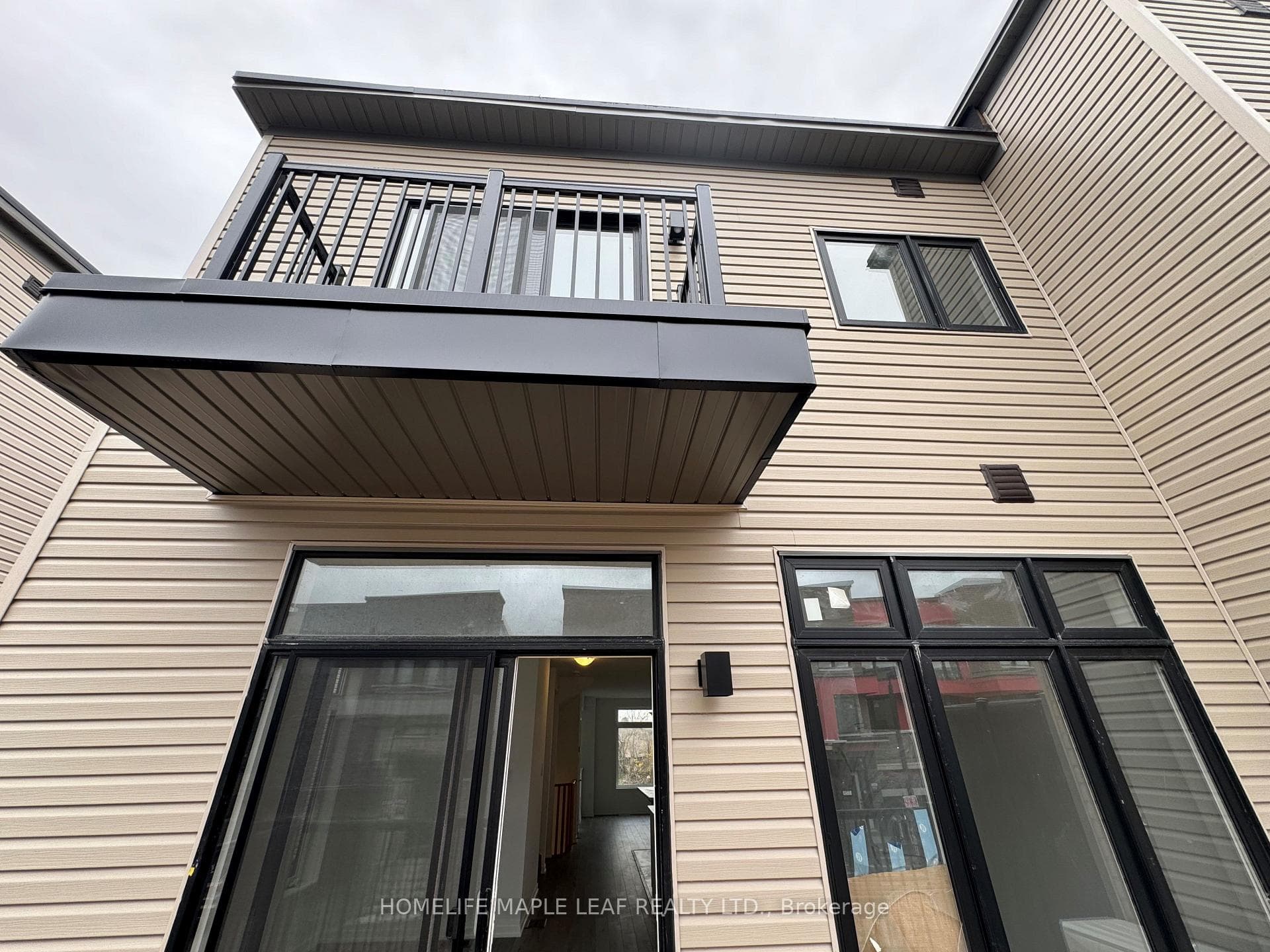 765 Conlin Road photo 17