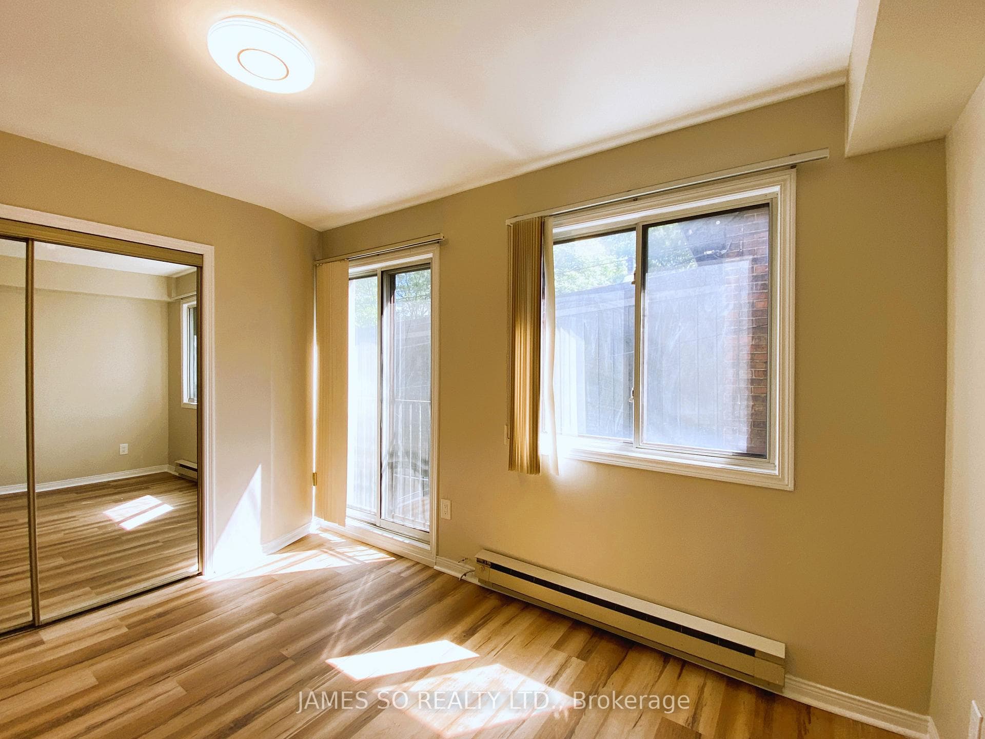 341 Broadview Avenue Unit 2nd Fl photo 2
