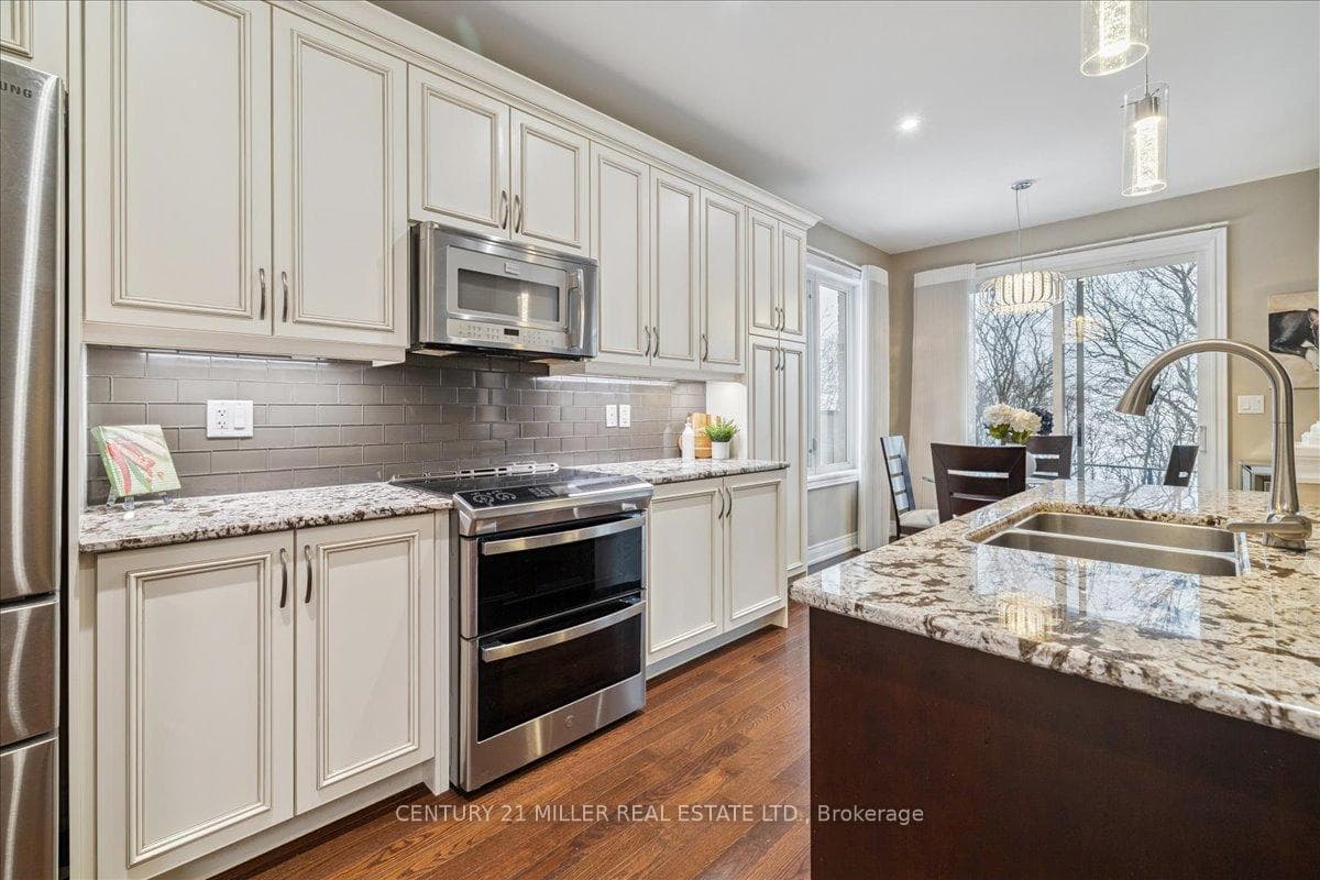 3353 Liptay Avenue Unit 14 photo 17