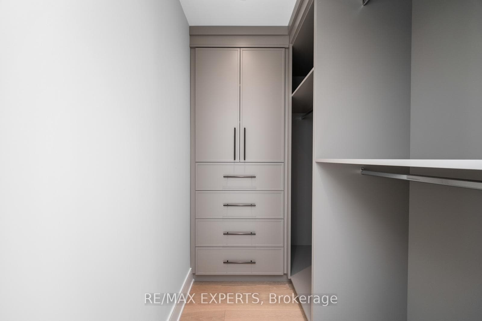 15 Holland Park Avenue photo 32