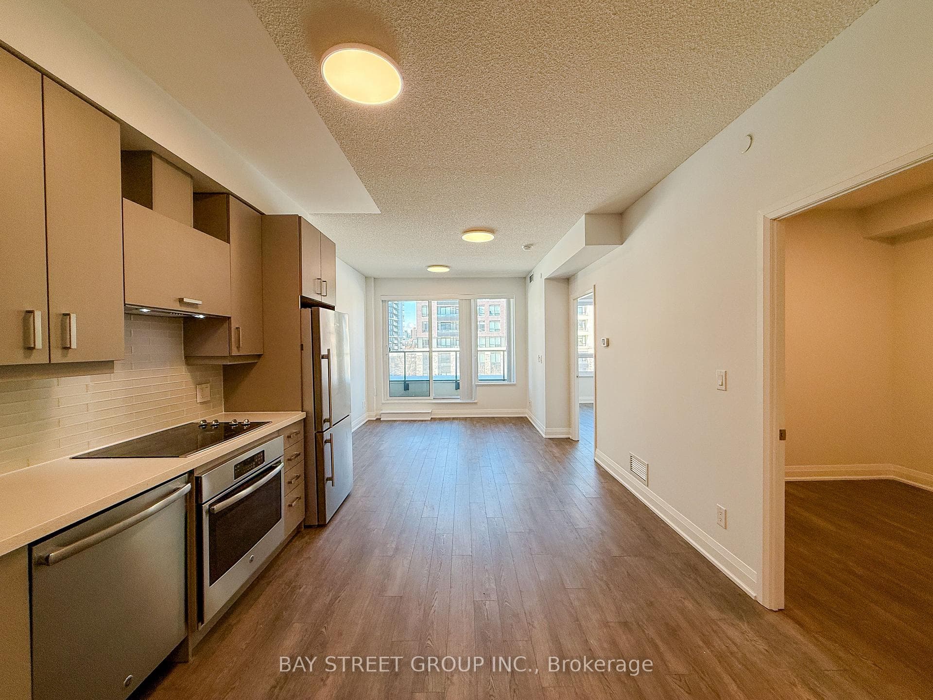 28 Uptown Drive Unit 306 photo 6