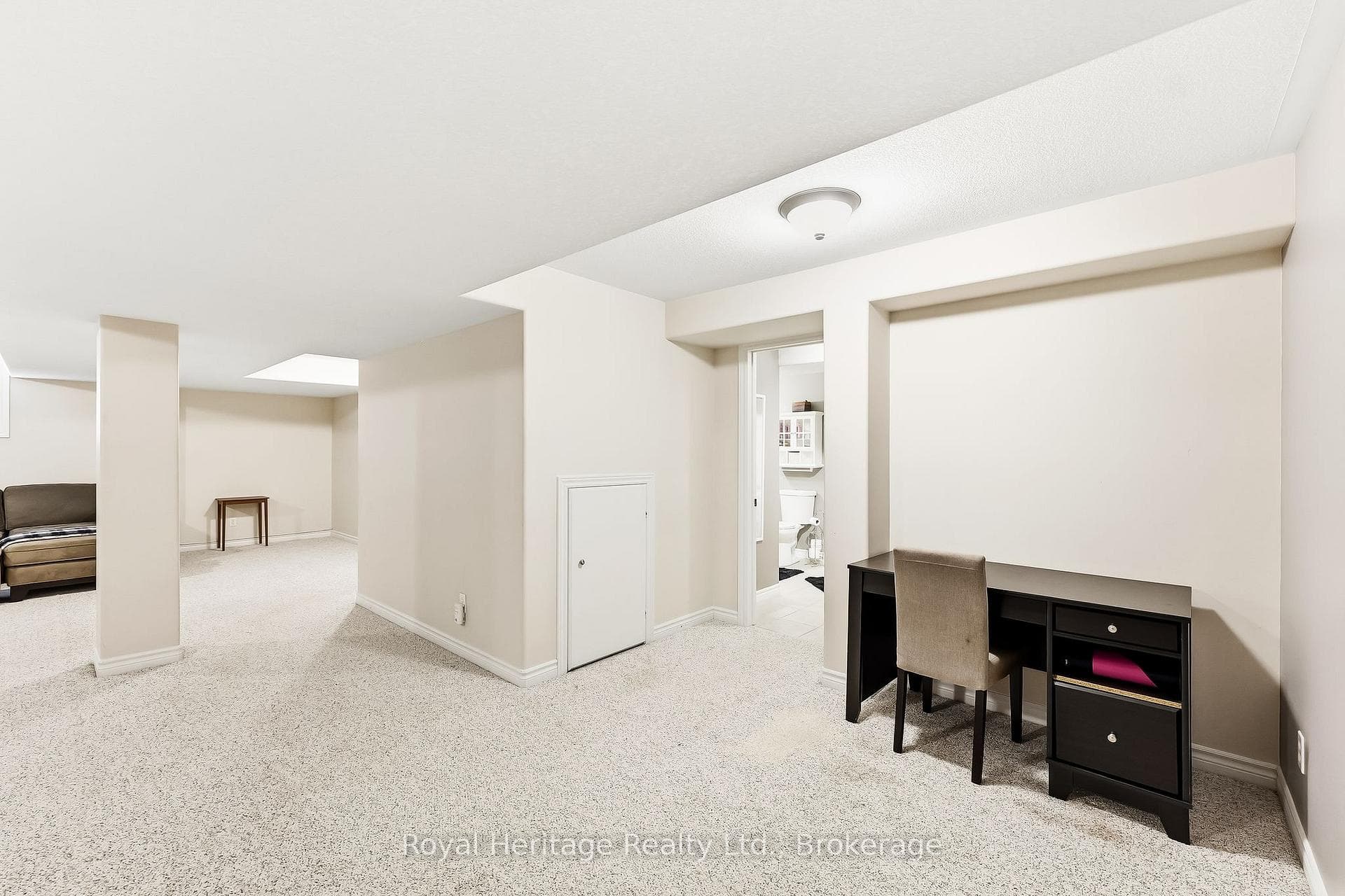 24 Iroquois Avenue photo 29
