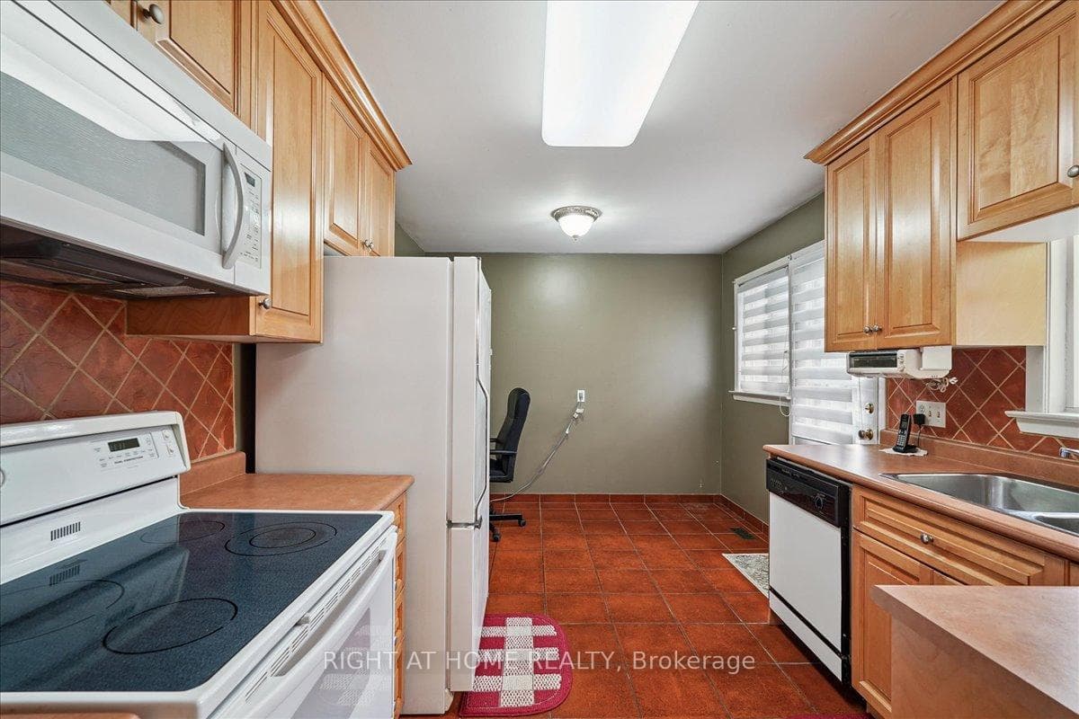 1 Sealstone Terrace photo 11