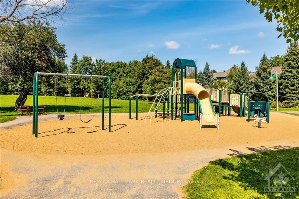 4 CAMBRAY Lane photo 27