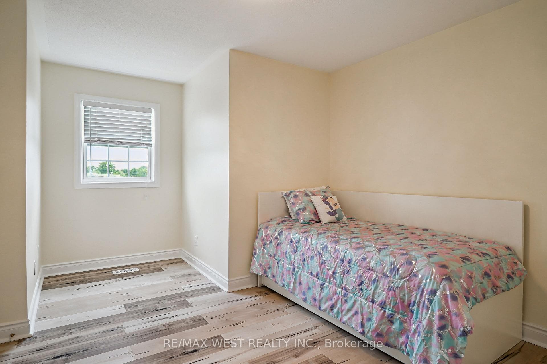 10 Loring Doolittle Court Unit 10 photo 8