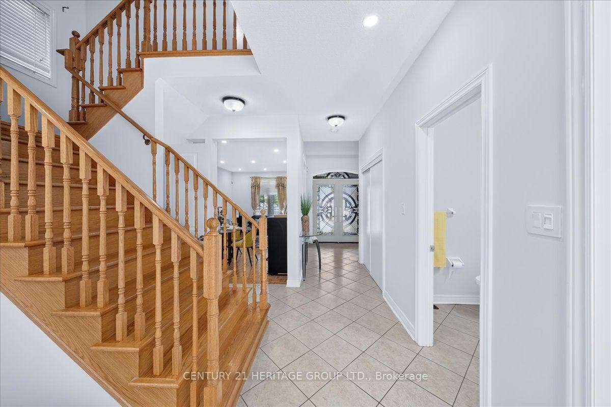 19 Reynolds Avenue photo 18