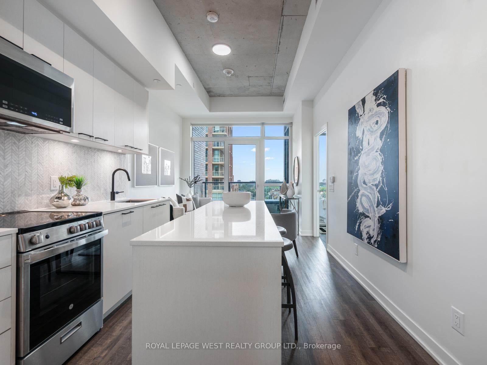1808 St. Clair Avenue Unit 713 photo 8