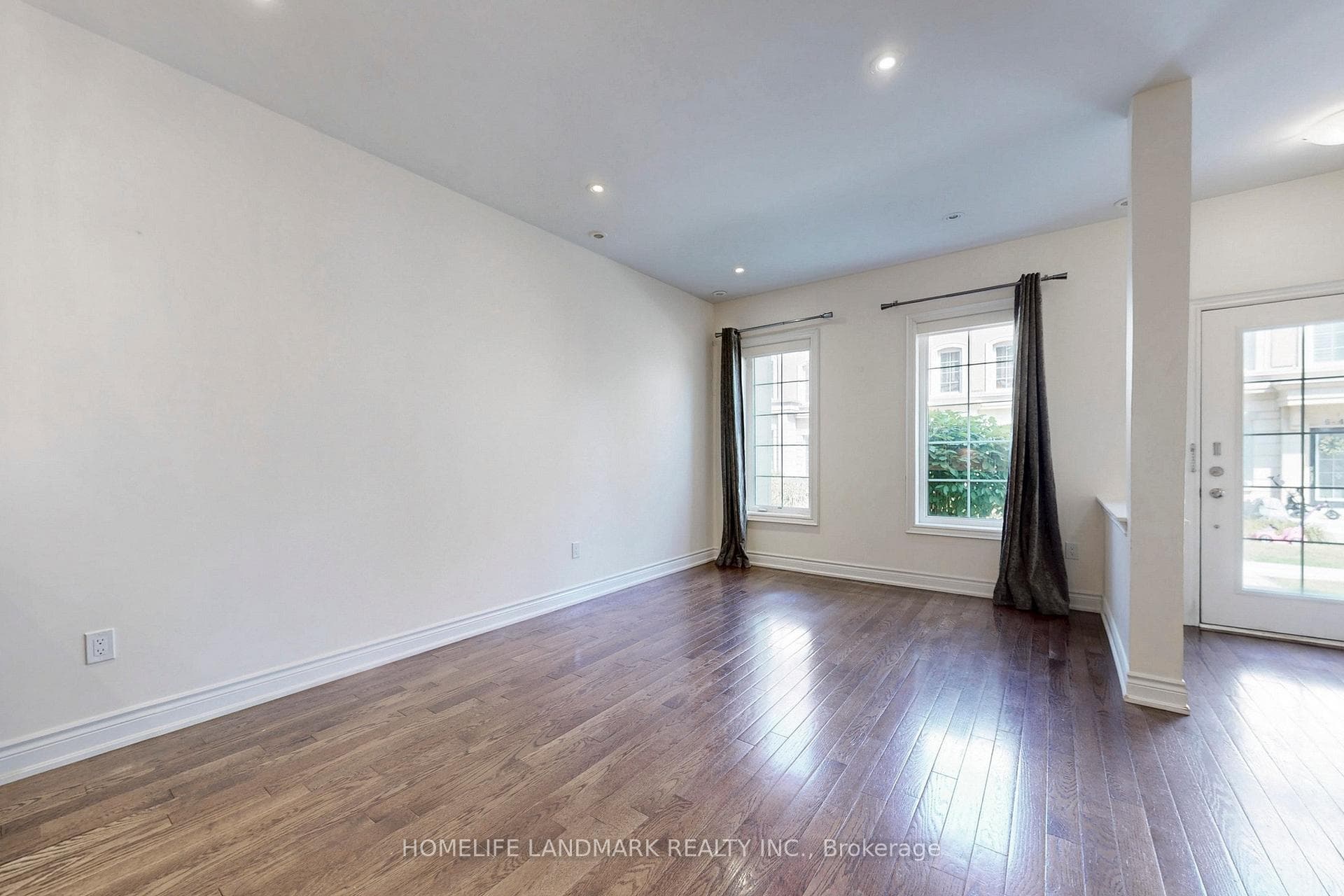 30 Hargrave Lane Unit 10 photo 7