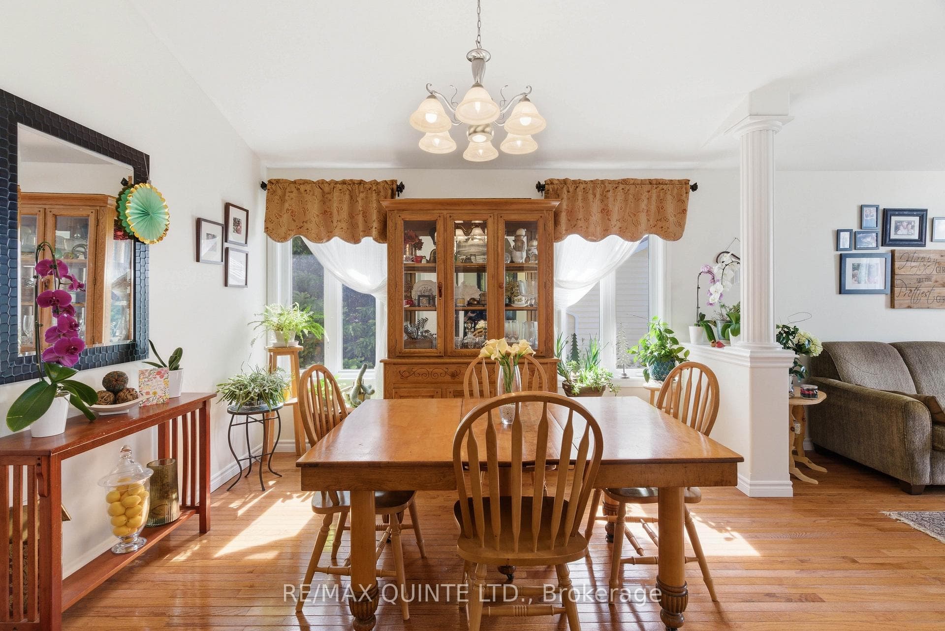99 McKenzie Street photo 7