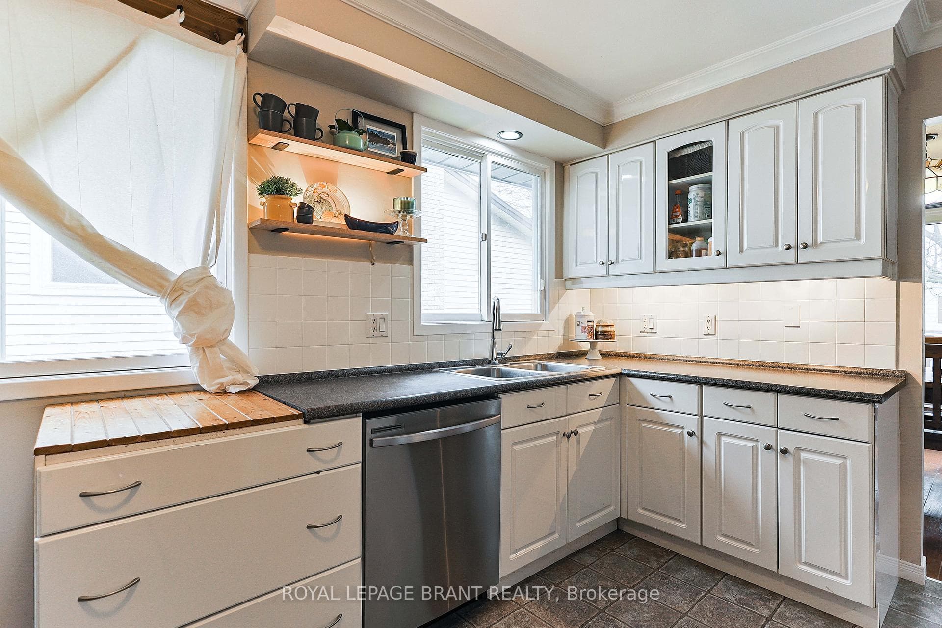 30 Beechwood Avenue photo 13