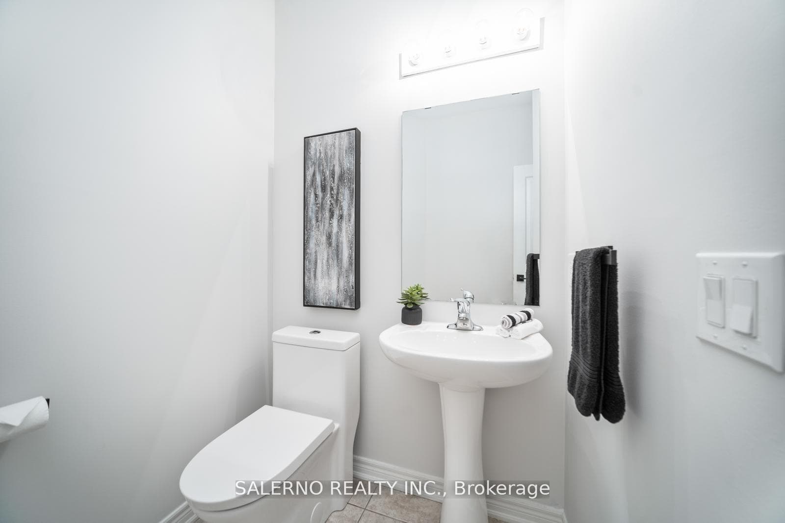 547 Woodspring Avenue photo 20