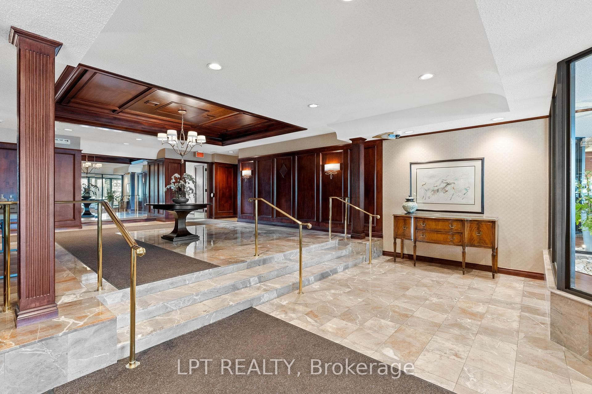 1510 Riverside Drive Unit 1505 photo 8