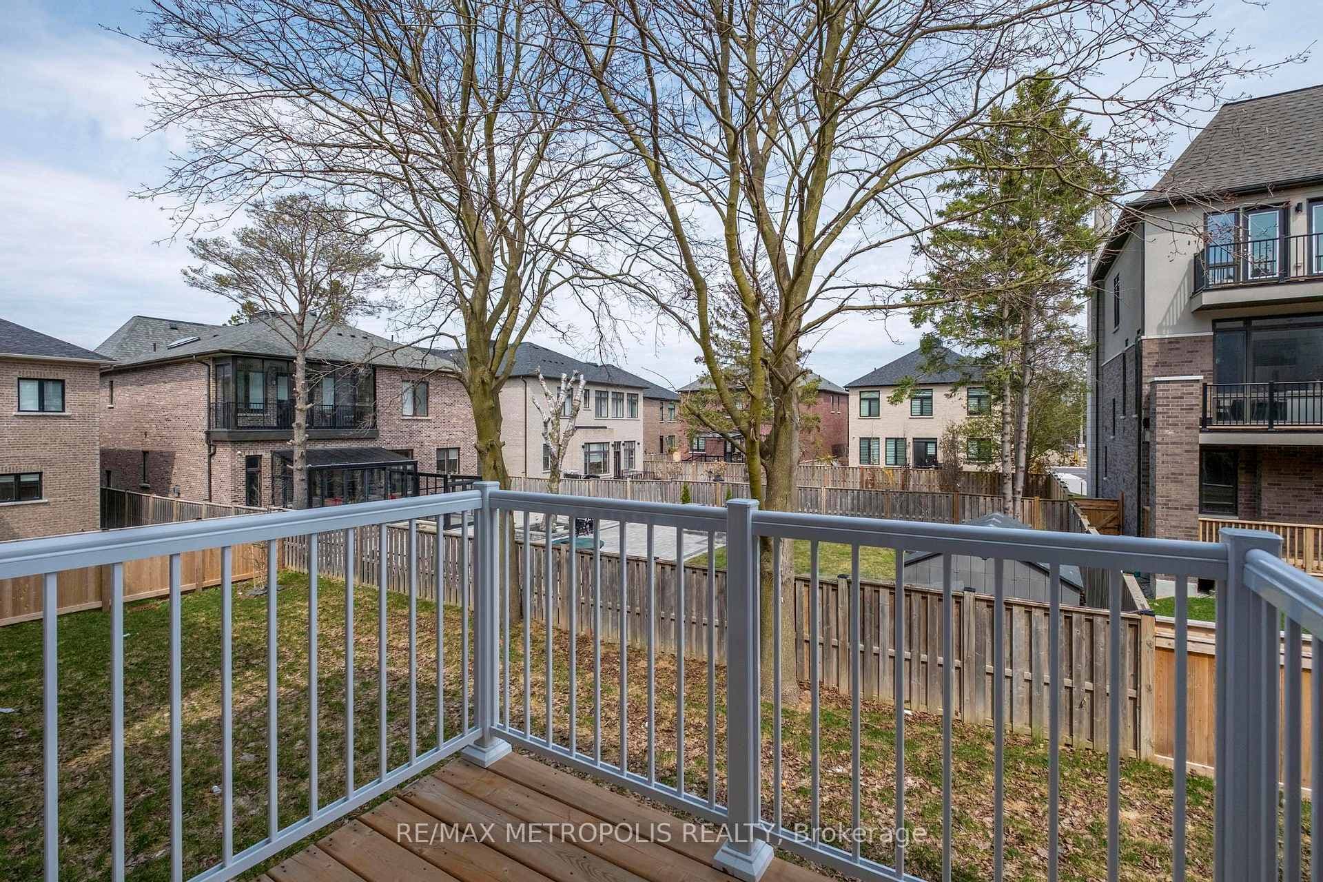 15 Seguin Street photo 32