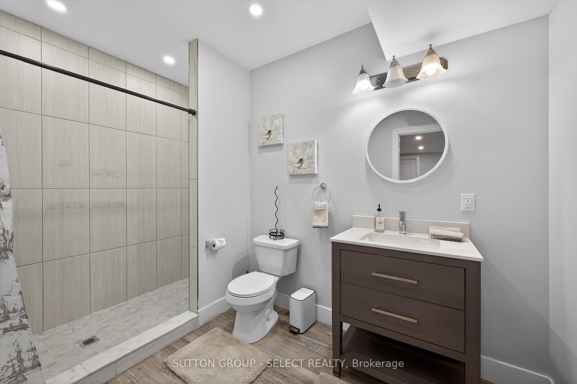 211 Union Avenue photo 30