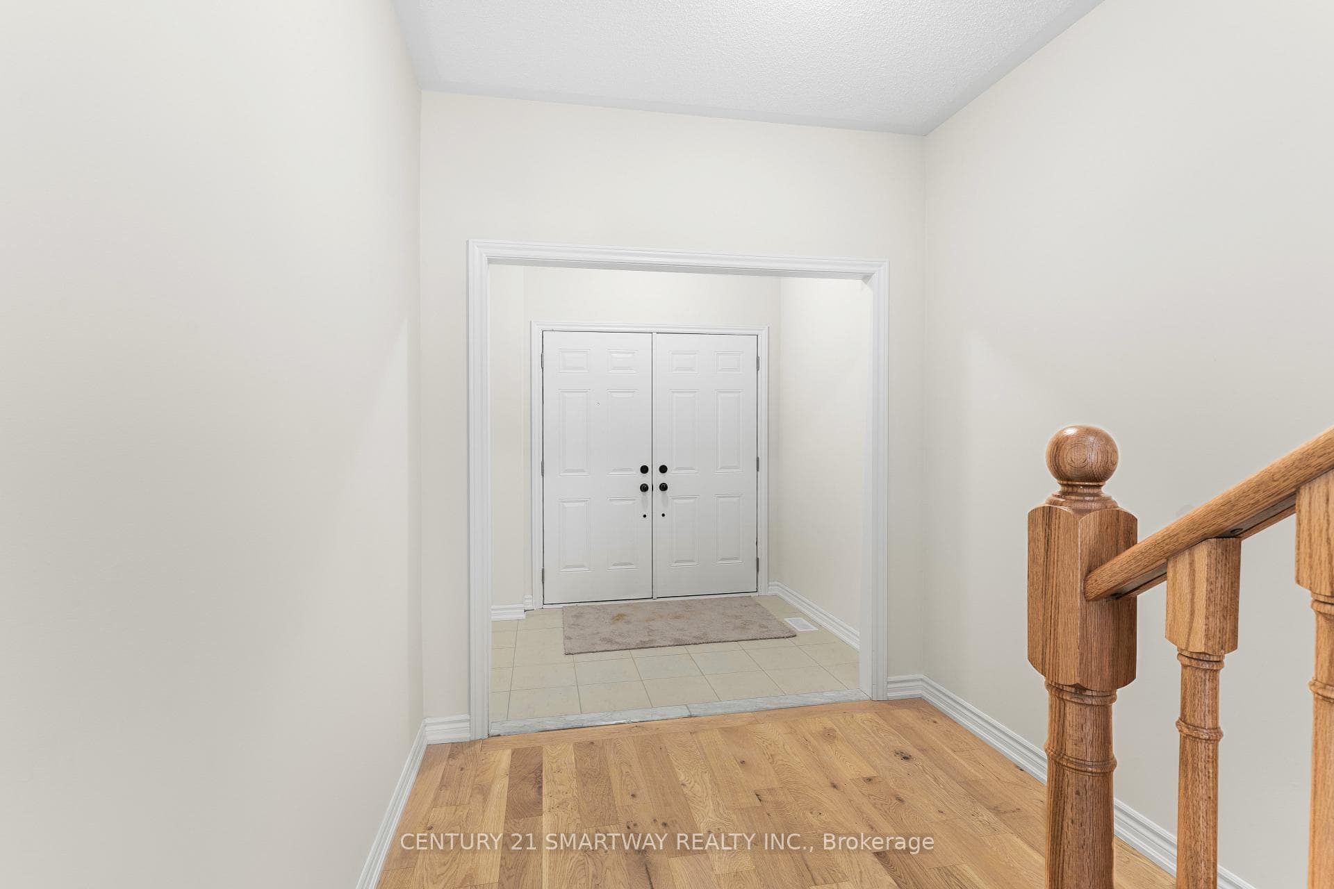 40 HUNTSWORTH Avenue photo 4