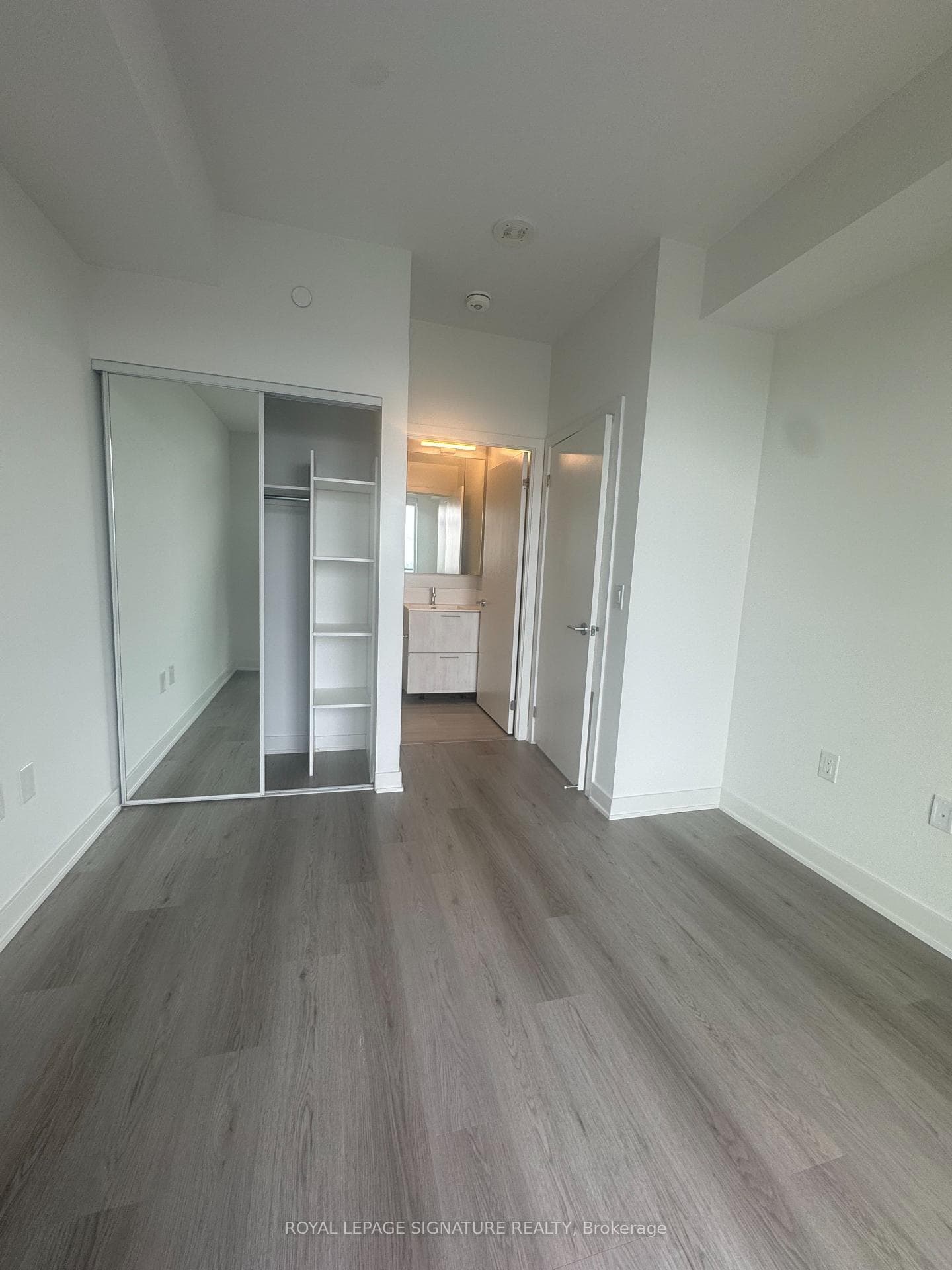 40 Lagerfeld Drive Unit 1204 photo 7