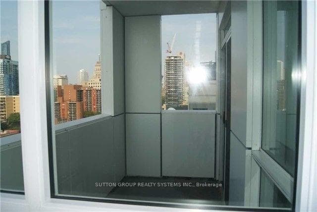 318 Richmond Street Unit 1103 photo 8