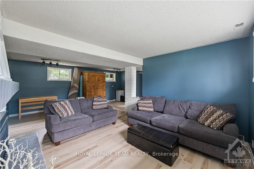 63 VINCENT Street photo 20