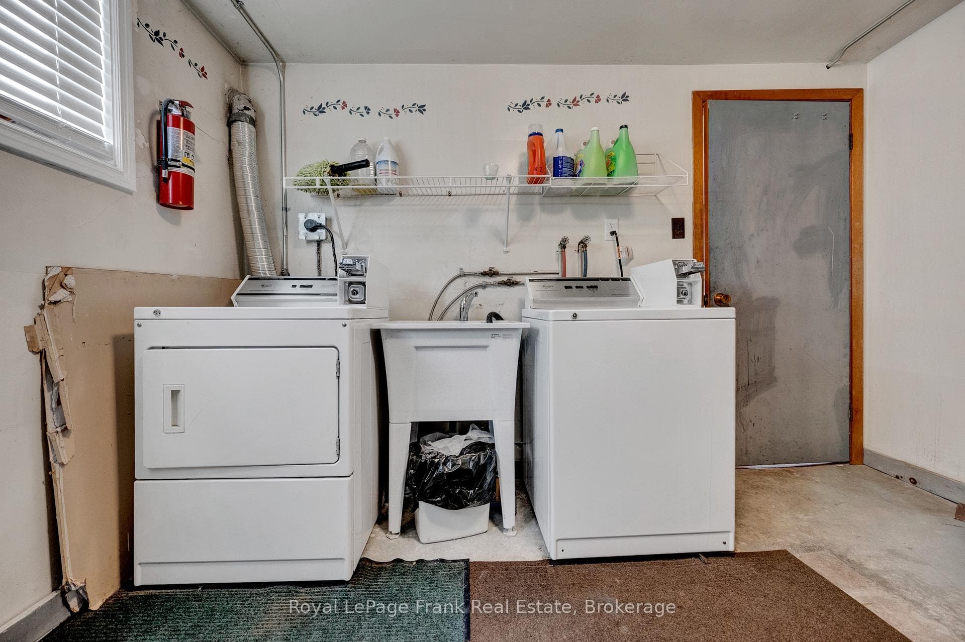 Coin operated laundry