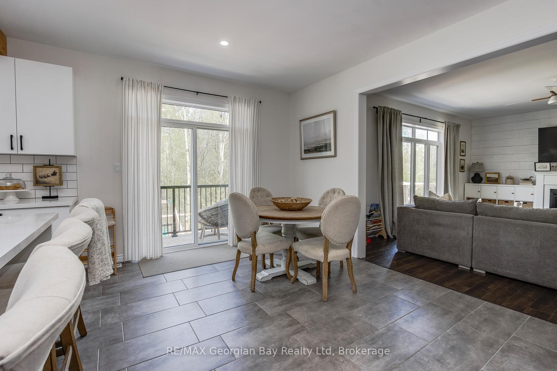 215 Roy Drive photo 14