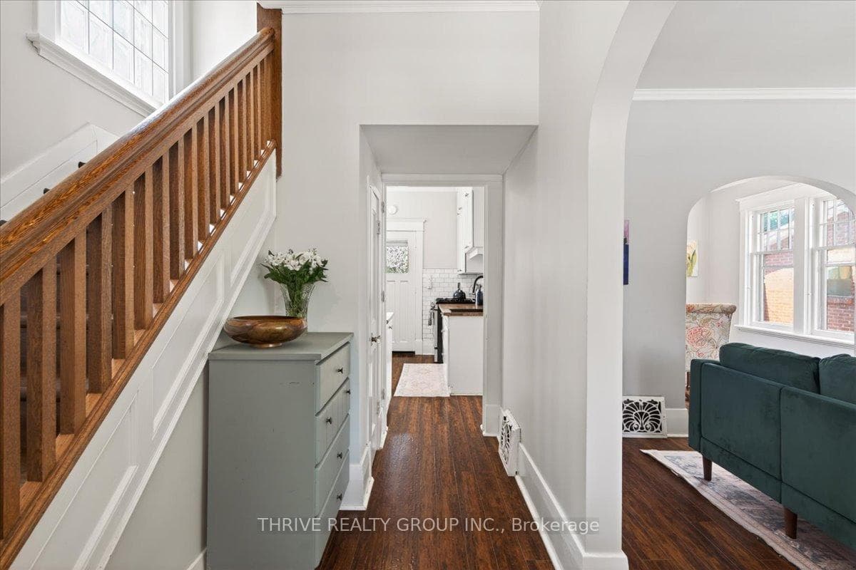 251 Ridout Street photo 8