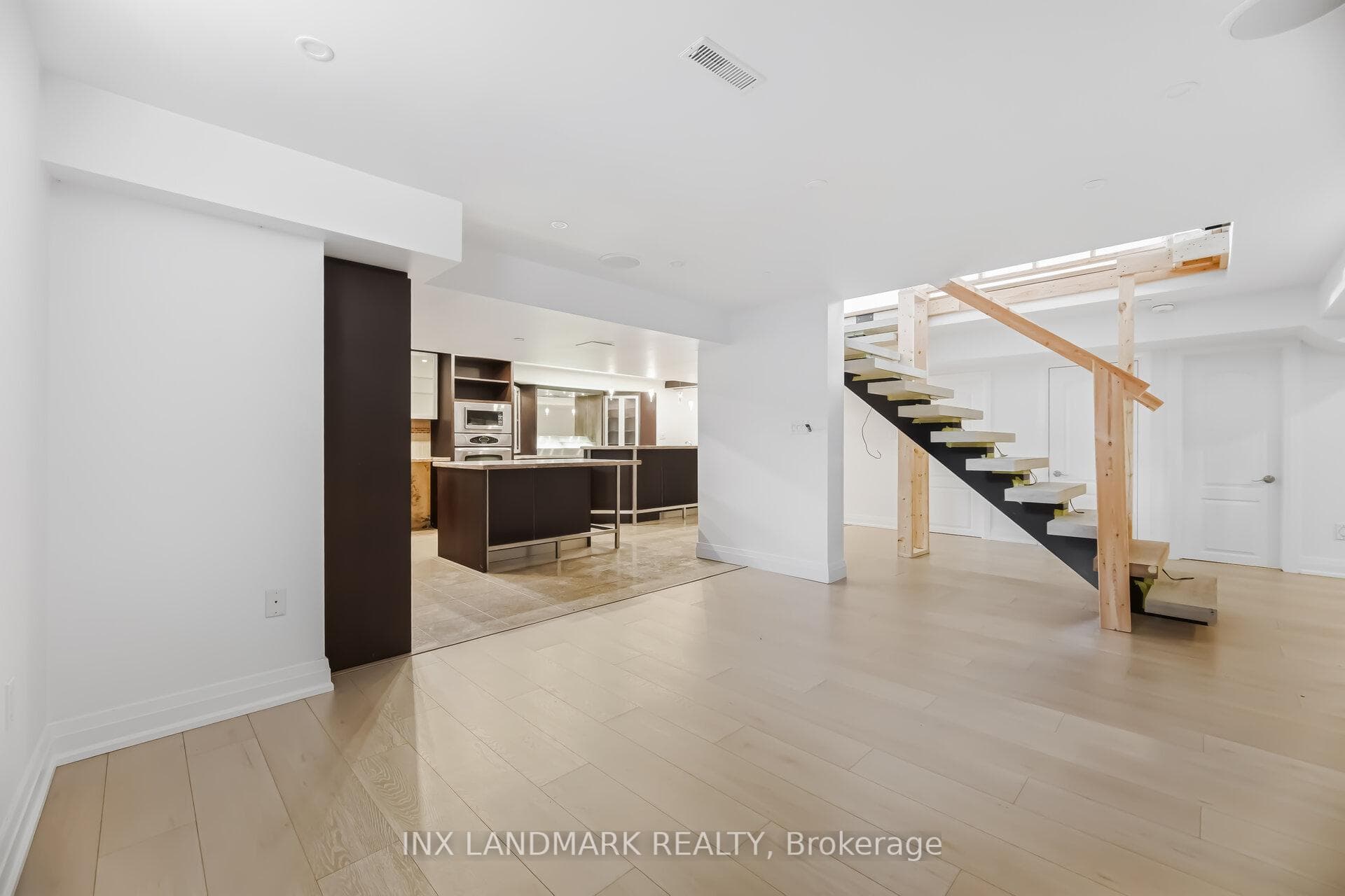 18 Forest Fountain Drive photo 33
