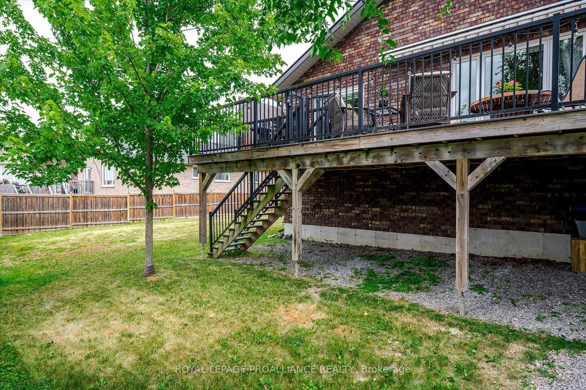 113 CHANDLER Crescent photo 41