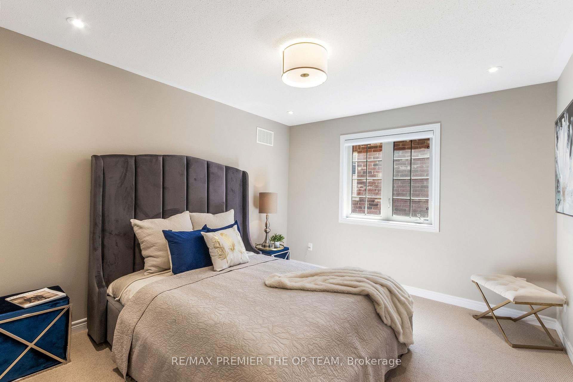92 Glenheron Crescent photo 23