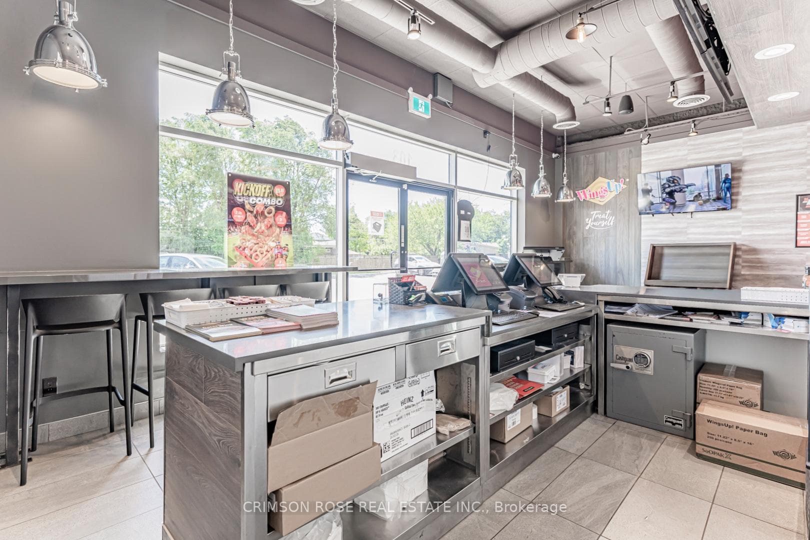 358 Speers Road photo 22