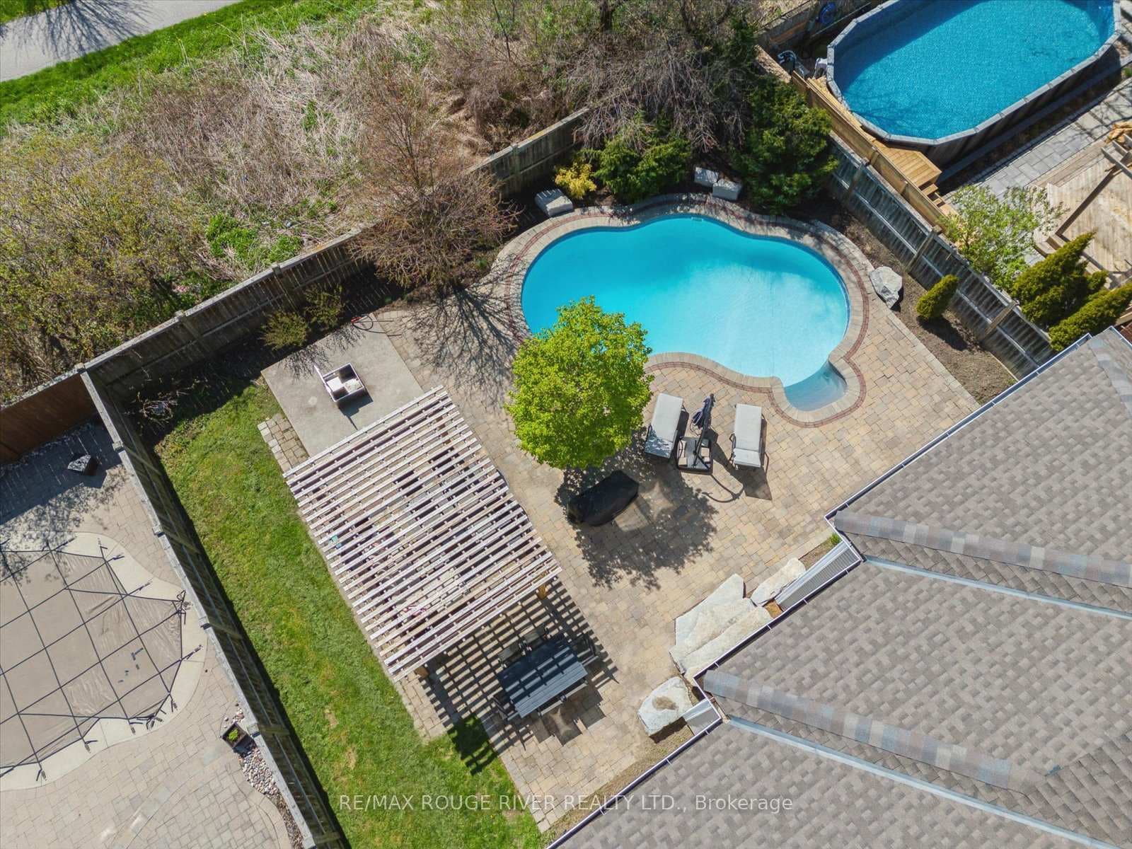 34 Croxall Boulevard photo 38