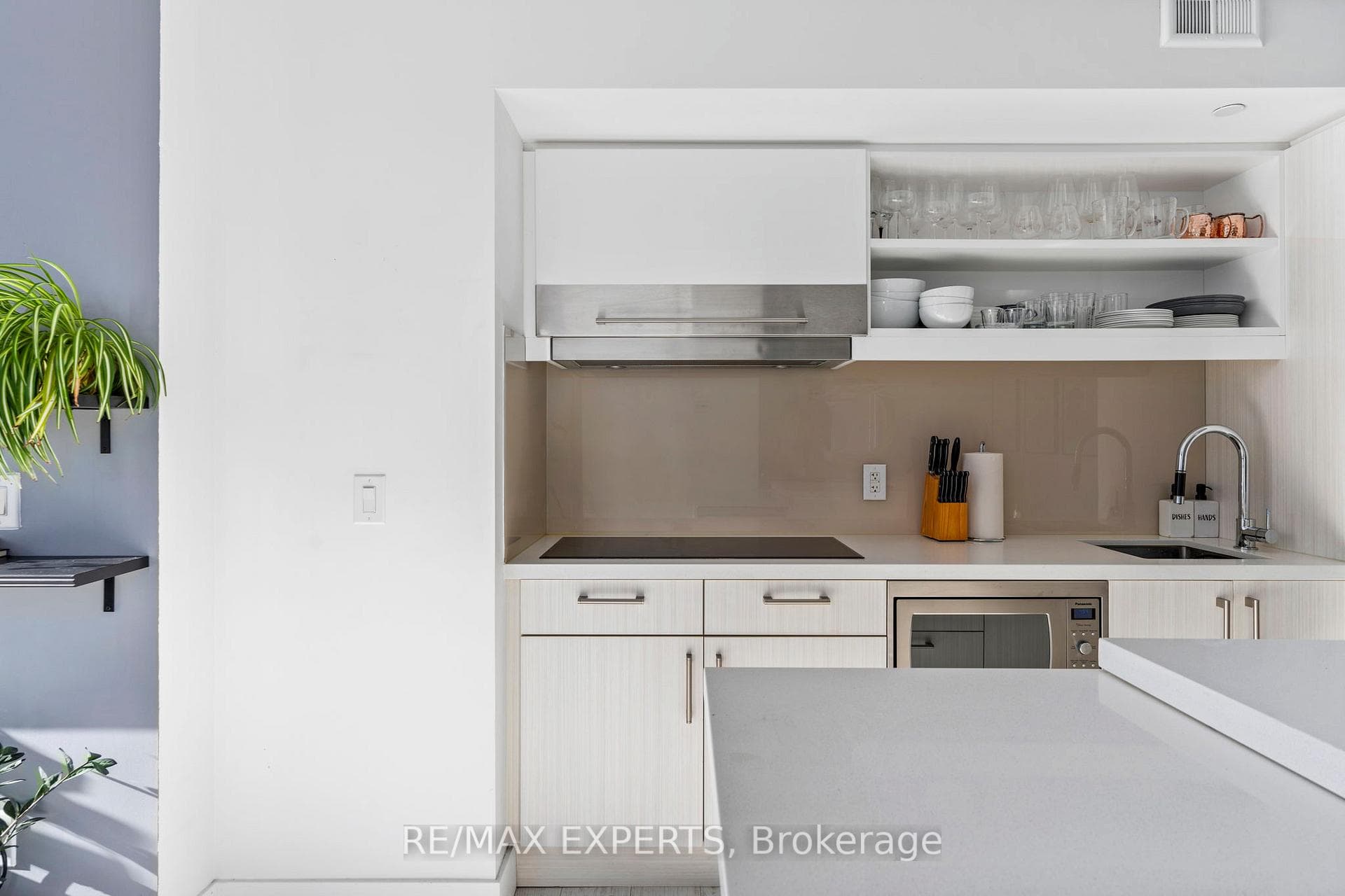 39 Sherbourne Street Unit 903 photo 12