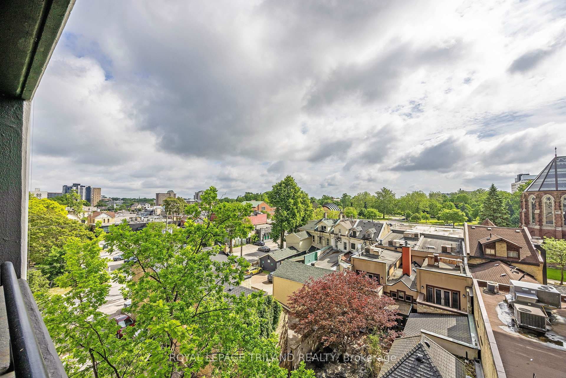Balcony - Victoria Park/Richmond Row