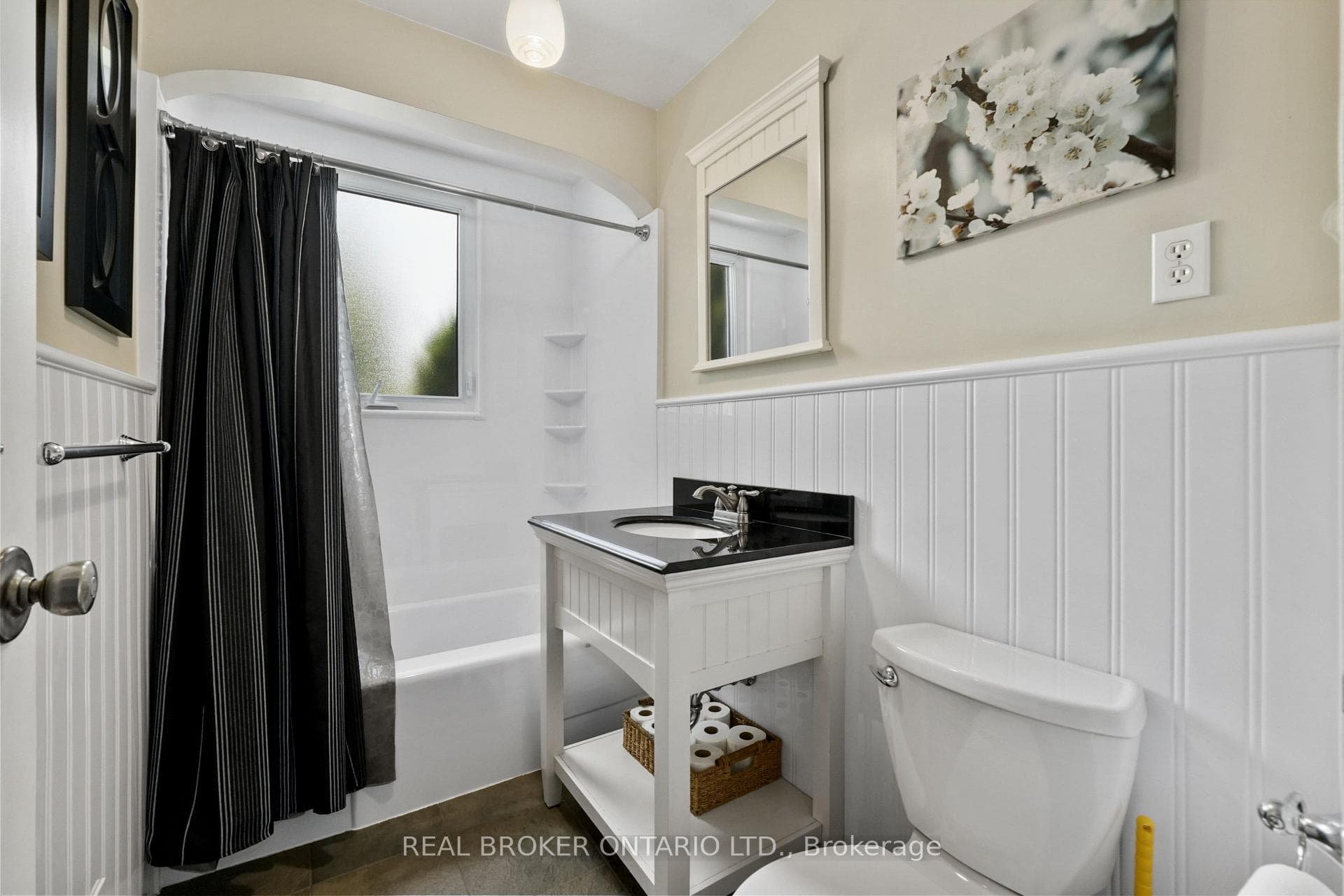 1018 Ward Street photo 25