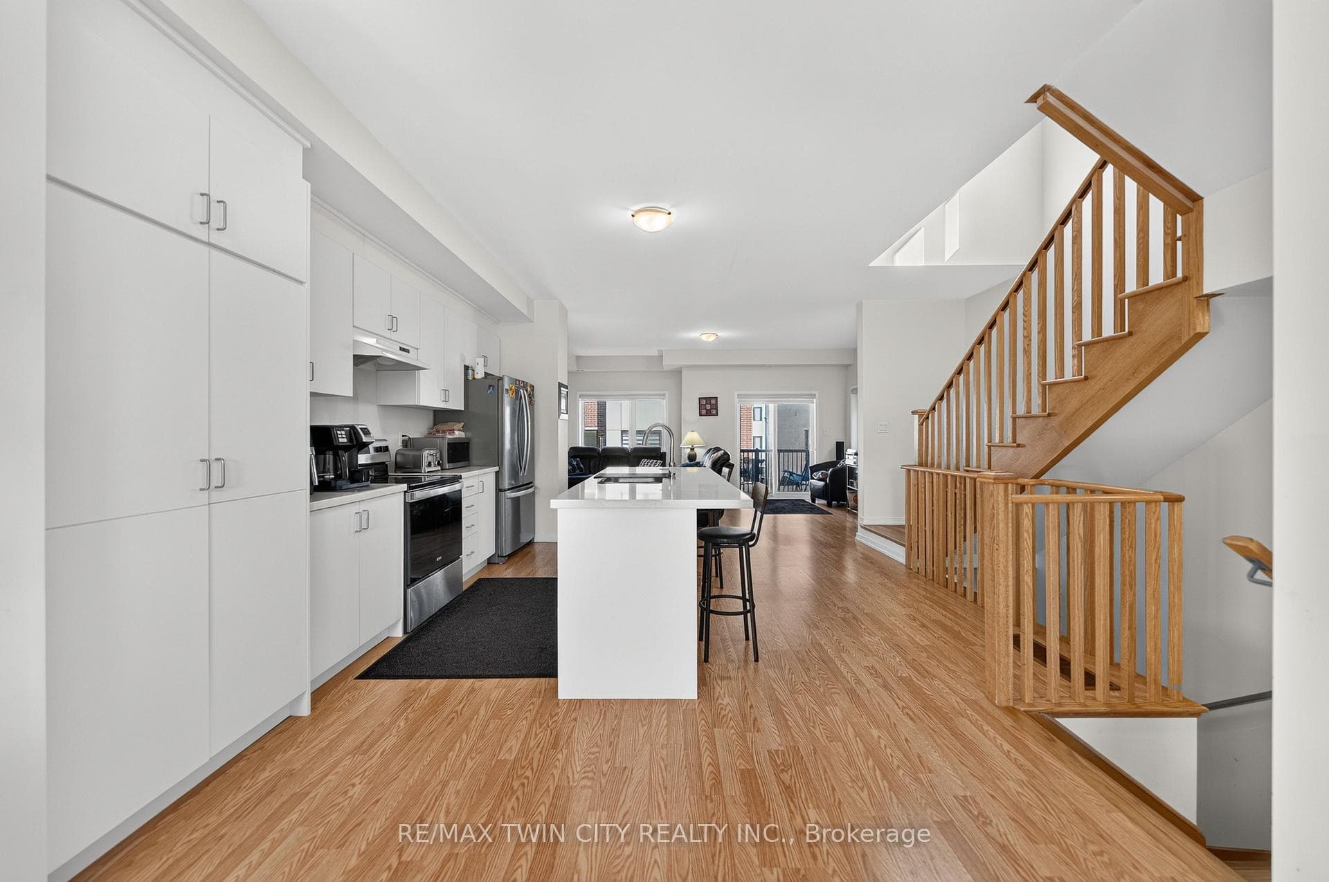 49 Lambert Lane photo 7