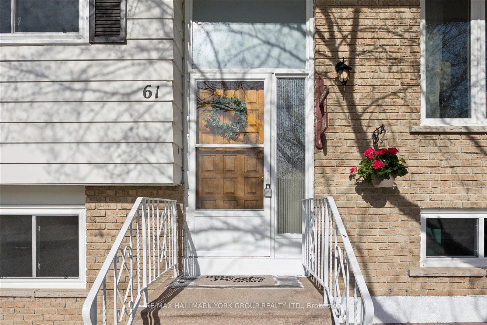 61 Adelaide Street photo 5