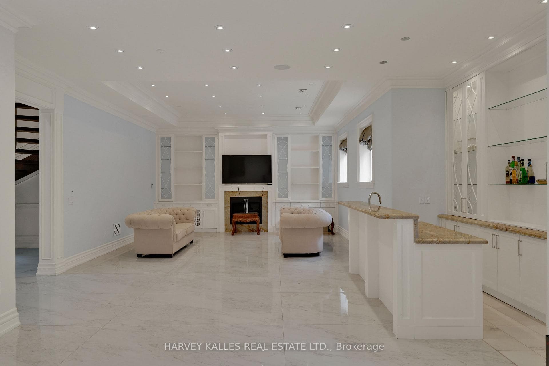 64 Yorkminster Road photo 45