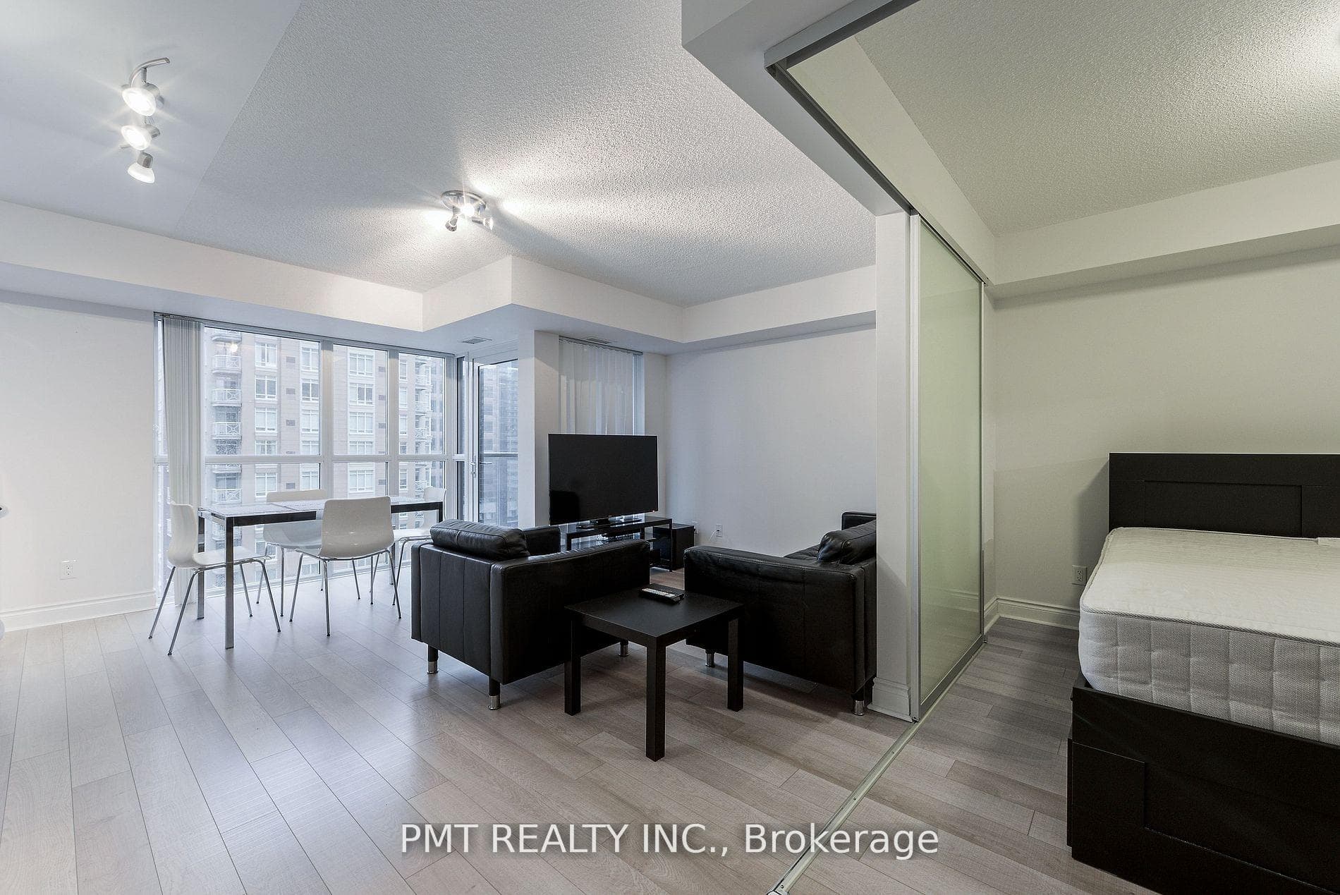 28 Ted Rogers Way Unit 1508 photo 6