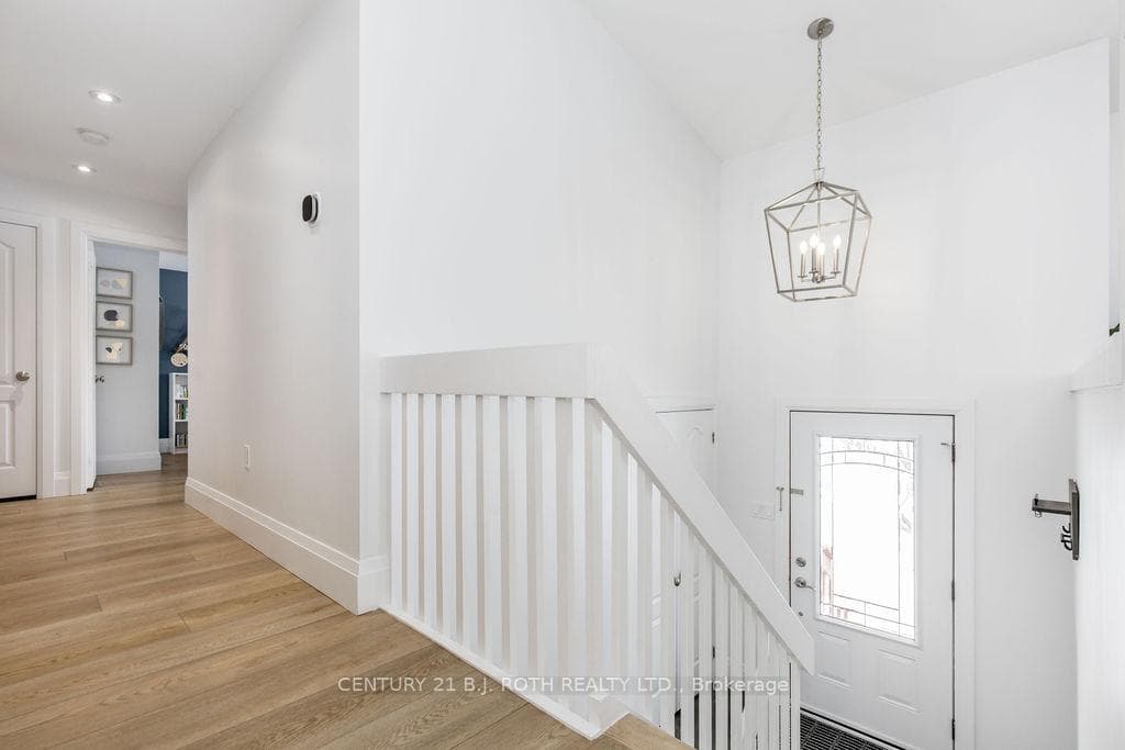 15 Sugarbush Road photo 5