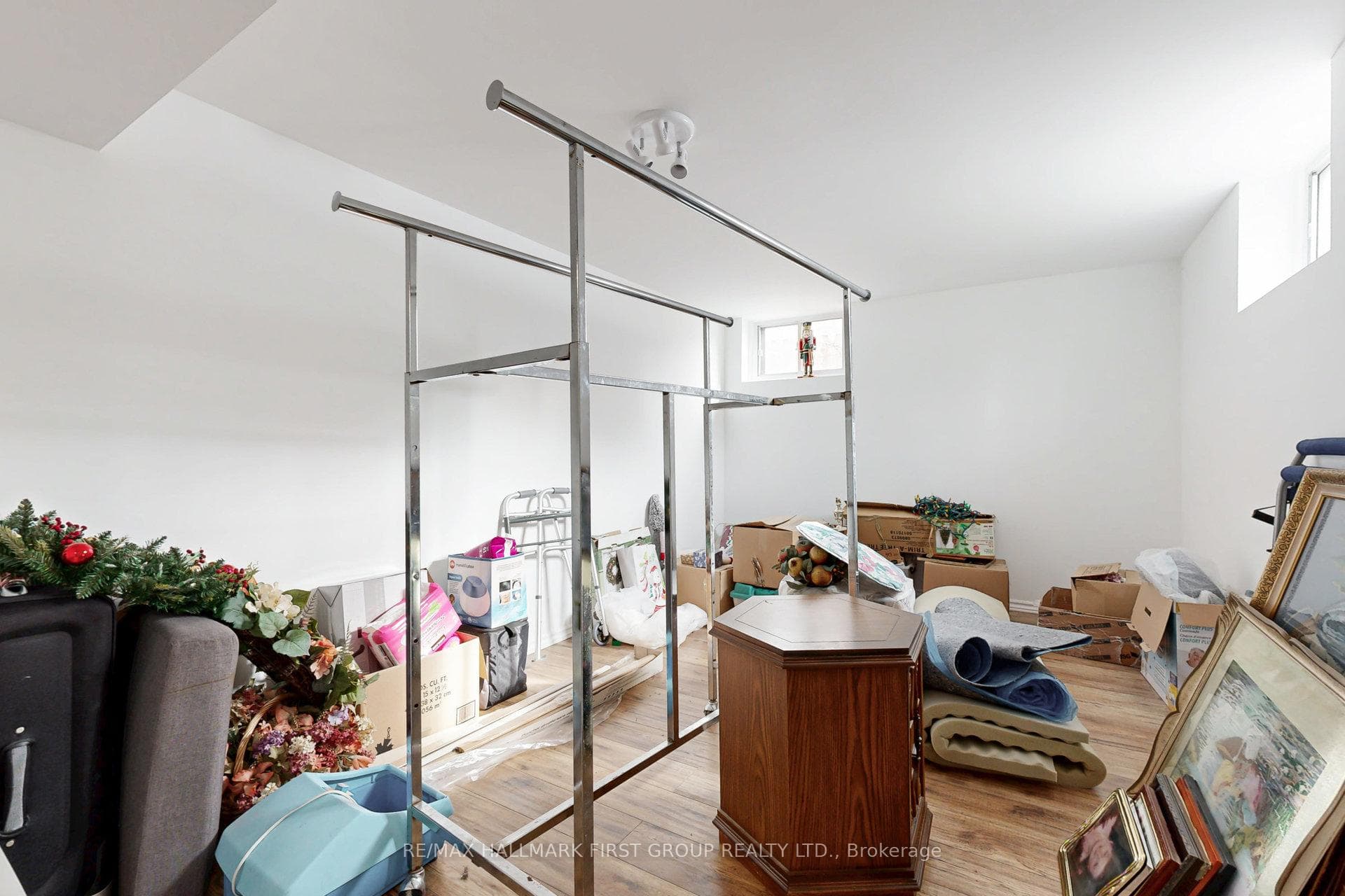 560 Rougemount Drive photo 43
