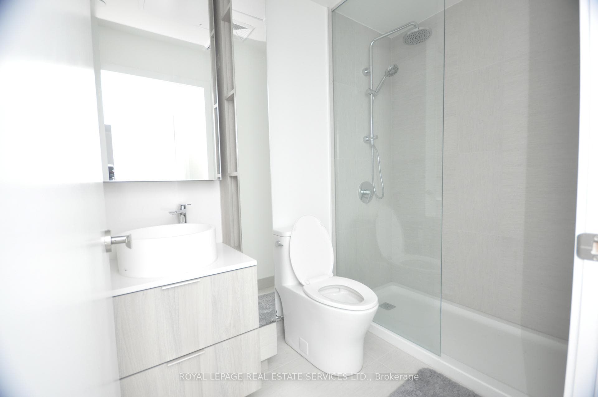 28 Ann Street Unit 708 photo 9